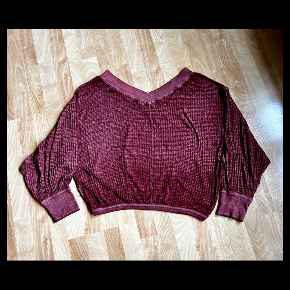 We the free v neck top - Picture 4 of 4